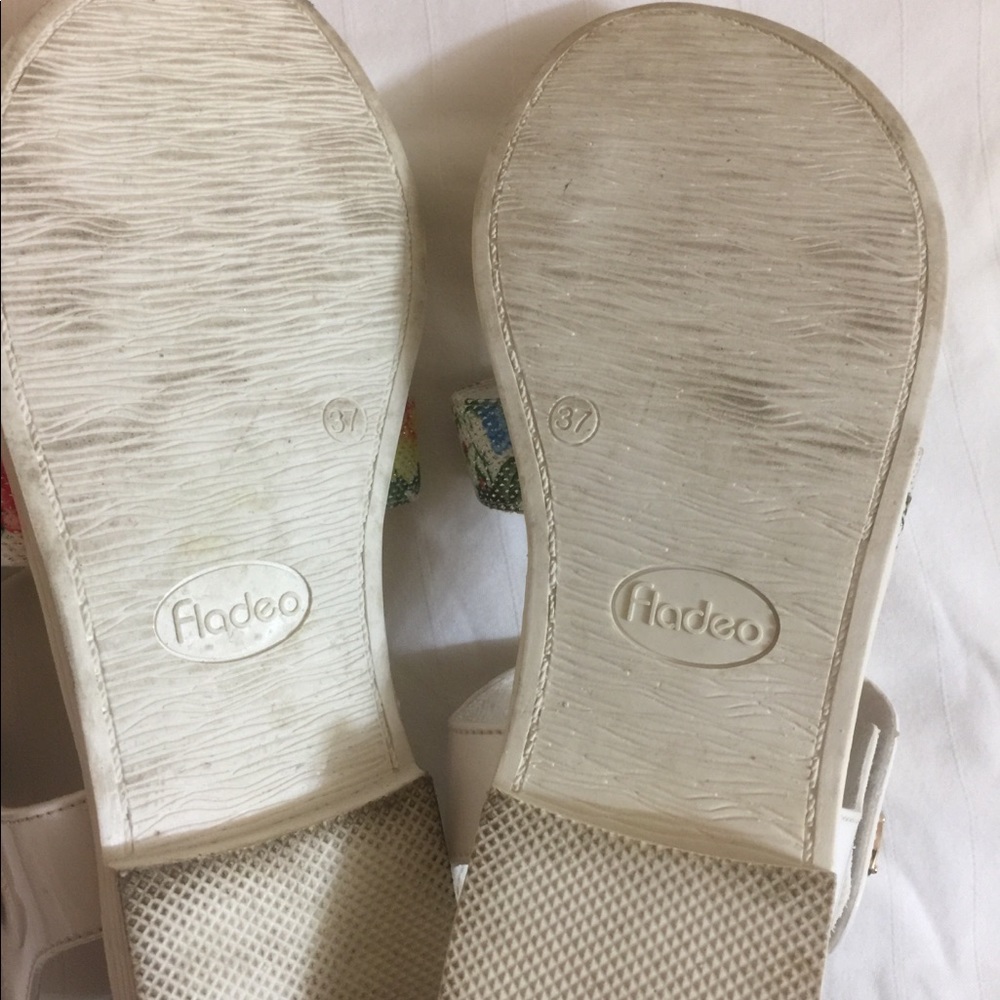 Fladeo White Cute Sandals. Size 37. - Picture 5 of 6